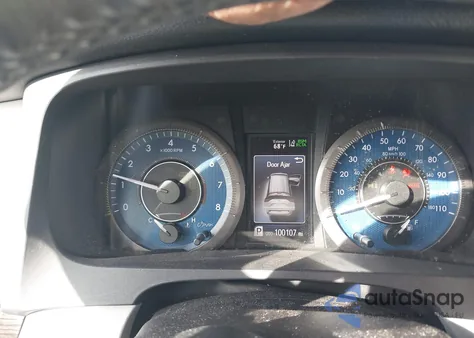 2018 Toyota Sienna Xle 8 Passenger z USA, uszkodzony, nr VIN 5TDYZ3DC6JS919708